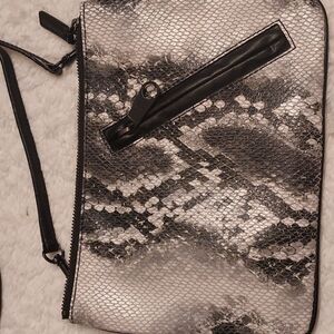 THE GAP Faux Leather Snake Print Crossbody bag